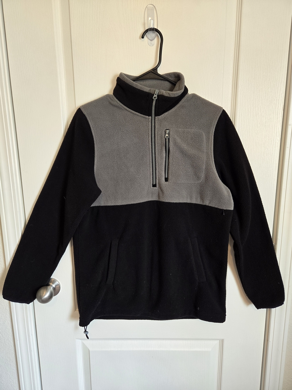 Nursing Queen Two-Tone Gray and Black Half-Zip Fleece Pullover